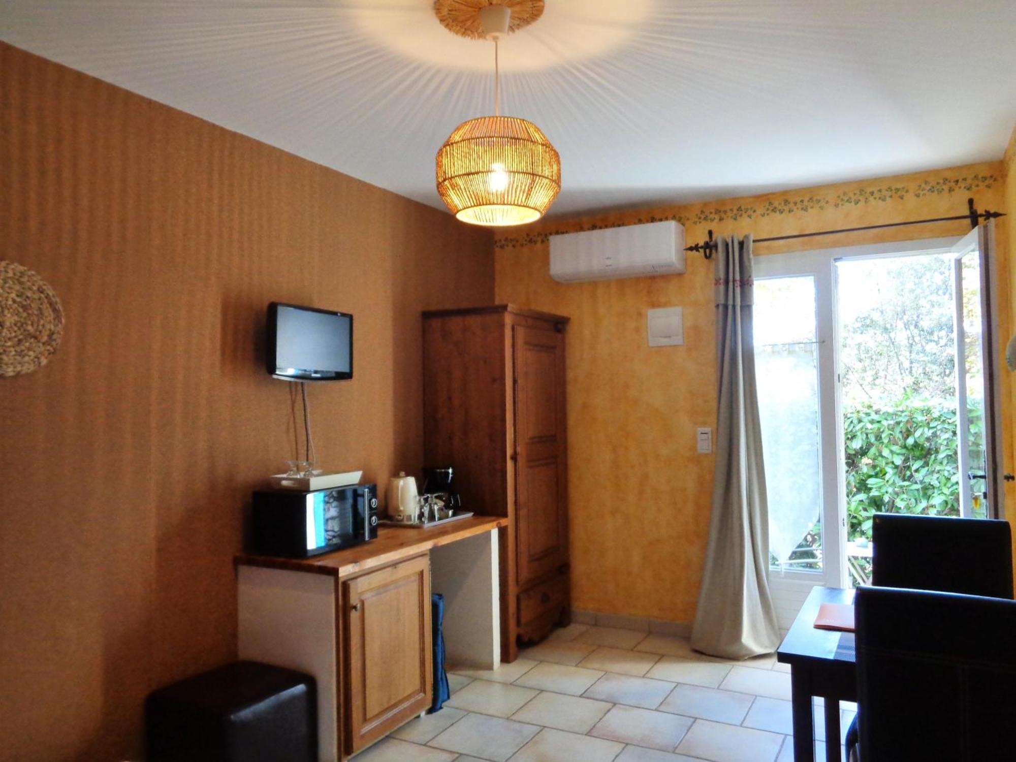 Clos Des Lavandes - Chambres Et Suites De Charme Climatisees-Luberon Lacoste  Buitenkant foto